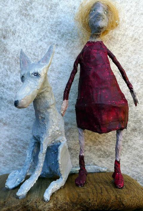 un chaperon rouge - série "les Filoches"