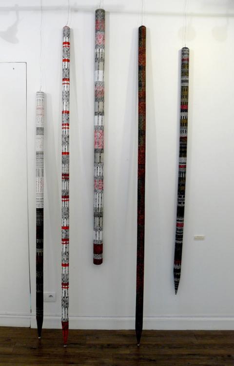 5 bâtons de traits, exposition Saint Jean le Thomas, 2017